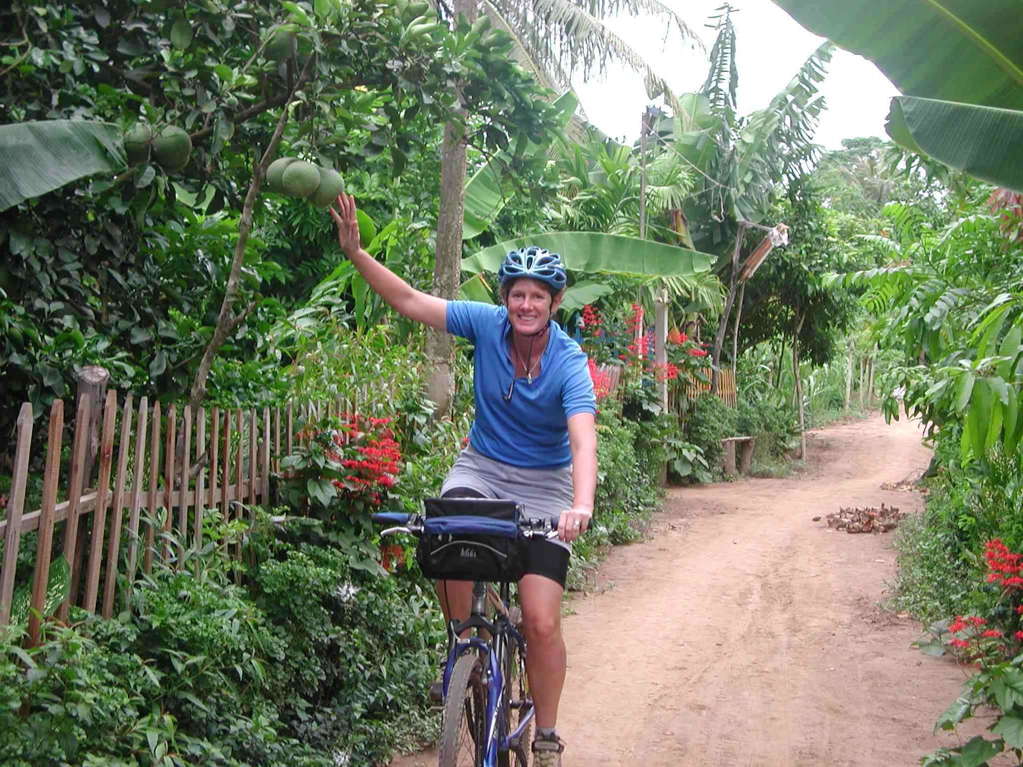 01 Days - BIKING TOUR TO DISCOVER HANOI COUNTRYSIDE AND RED RIVER DELTA